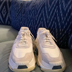 Like New!!!! Balenciaga Triple S women’s sneaker